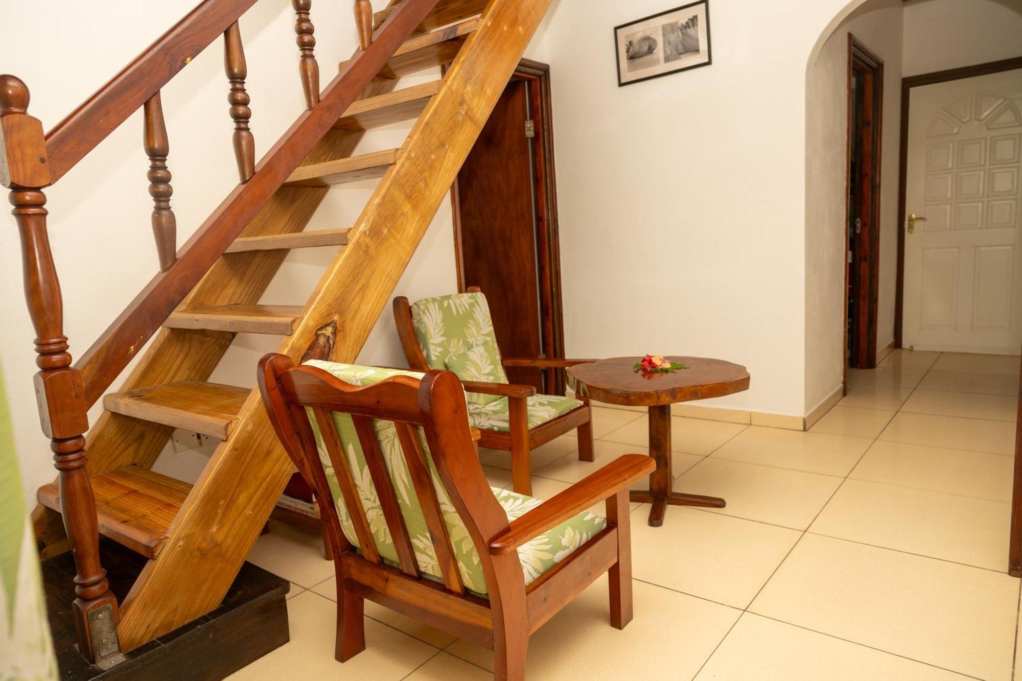 Pension Hibiscus La Digue Exterior photo